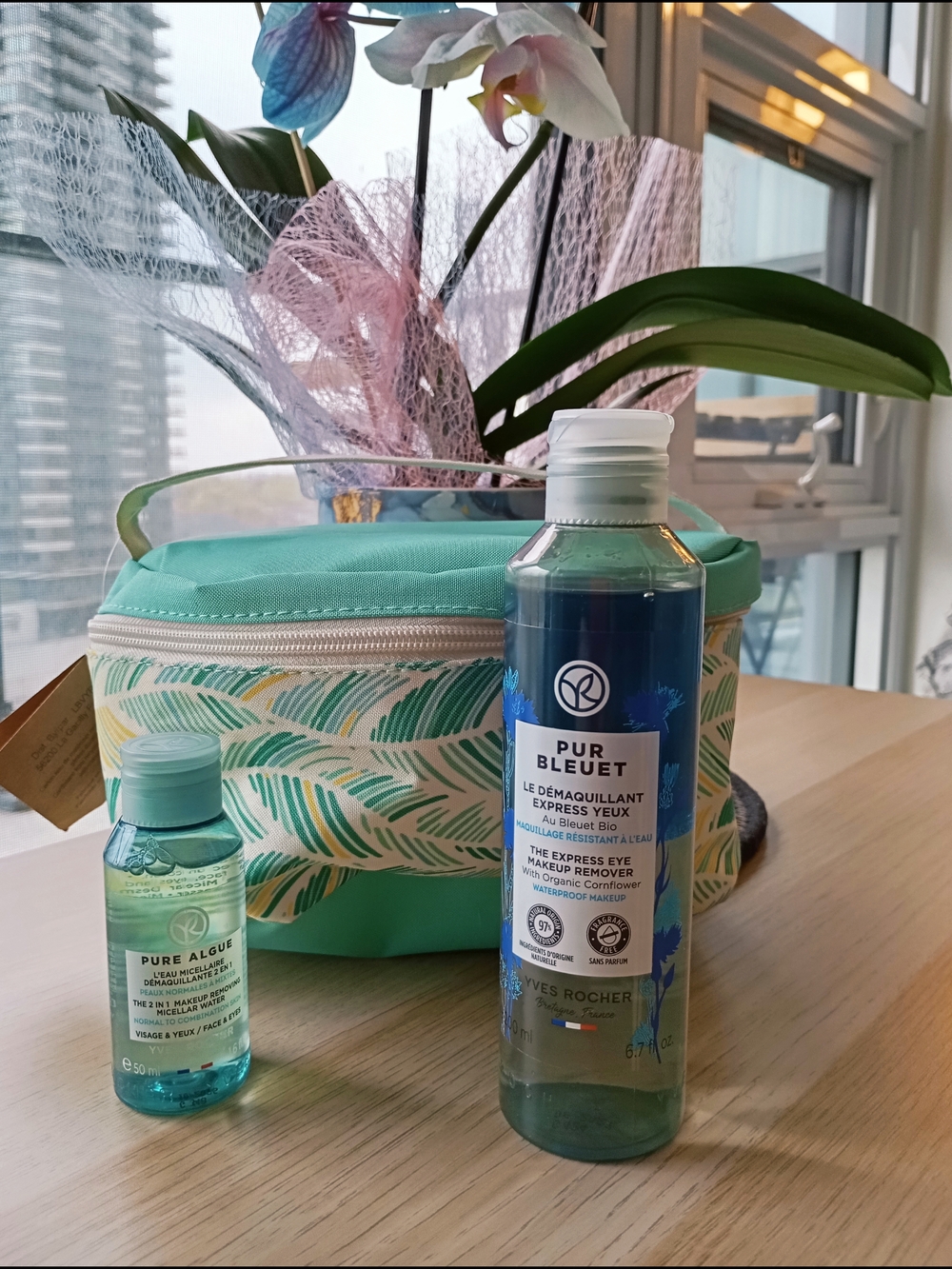 Yves Rocher Set Makeup Remover with  Travel Bag